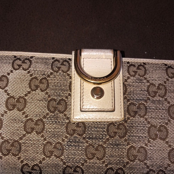 Authentic Gucci wallet - Picture 3 of 8